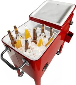 AXI Retro Cooler Rood - Koeler Met Wielen - 76L Inhoud - Koelbox Met Aftapkraan 37 AXI Retro Cooler Rood - Koeler Met Wielen - 76L Inhoud - Koelbox Met Aftapkraan -Campingwinkel 1075x1200 2