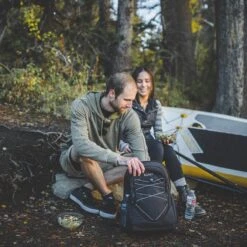 Koeltas Rugzak (25L) - Geschikt Voor 28 Blikjes - Lunchtas Voor Dames En Heren - Zwart 17 Koeltas Rugzak (25L) - Geschikt Voor 28 Blikjes - Lunchtas Voor Dames En Heren - Zwart -Campingwinkel 1200x1200 1013