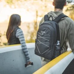 Koeltas Rugzak (25L) - Geschikt Voor 28 Blikjes - Lunchtas Voor Dames En Heren - Zwart 22 Koeltas Rugzak (25L) - Geschikt Voor 28 Blikjes - Lunchtas Voor Dames En Heren - Zwart -Campingwinkel 1200x1200 1016