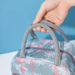 Koeltas - Lunchtas - Volwassenen En Kinderen - Compact & Handig: Zomer - Picknick -School - Lunch - Werk - Grijs Flamingo -Campingwinkel 1200x1200 1129