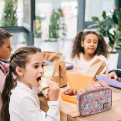 Brisby 4 Laags Geïsoleerde Koeltas - Lunchtas 1.5 Liter - Roze Eenhoorn -Campingwinkel 1200x1200 1235