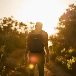 Koelrugtas - 23L - Wandelrugzak - Dagrugzak - Outdoor Rugzak - Dames & Heren - Zwart 14 Koelrugtas - 23L - Wandelrugzak - Dagrugzak - Outdoor Rugzak - Dames & Heren - Zwart -Campingwinkel 1200x1200 1491