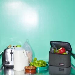 Eastpak Oval Lunch Koeltas Black 7 Eastpak Oval Lunch Koeltas Black -Campingwinkel 1200x1200 1618