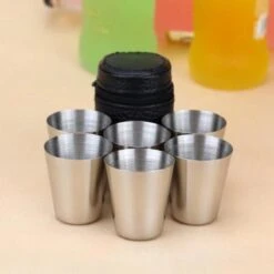 6x Rvs Shot Bekertjes - Borrelglaasjes - Thee/ Koffie Beker - Shotjes Met Leren Case - Bekers 30 ML