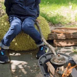 Kikkerland Huckleberry Popcorn Maker - Maak Je Eigen Popcorn - Popcornpan - Kampvuur - Buitenspeelgoed - Buitenspelen - Kamperen -Campingwinkel 1200x1200 1927