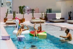 Merkloos Polarbox - Koelbox - Met Schouderband - Paars - 12 Liter - 40x26x(H)23cm -Campingwinkel 1200x798 22