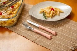 Di Solle Inova D - 6 Persoons Bestekset - Handige Opbergbak Met Raspdeksel - 26 Delig - Baby Pink -Campingwinkel 1200x800 228