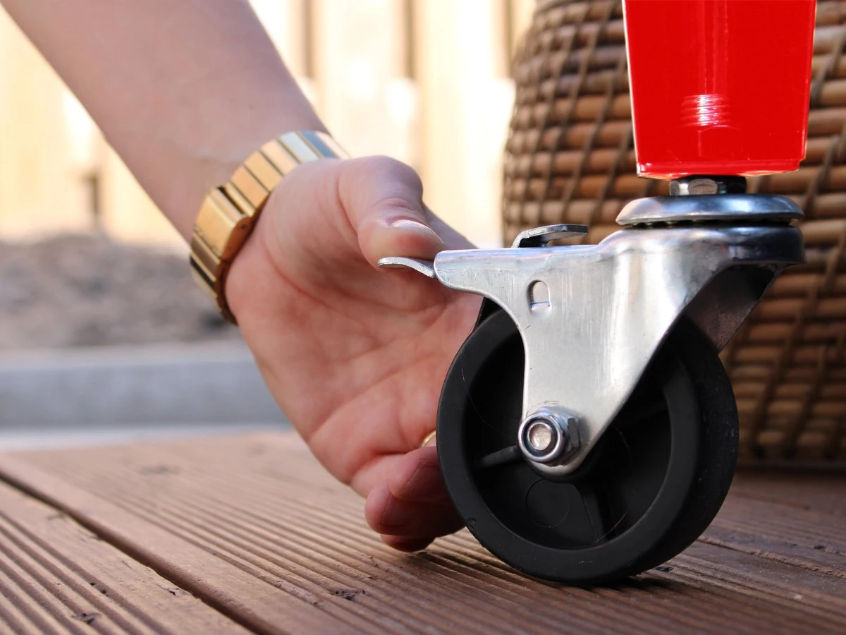 AXI Retro Cooler Rood - Koeler Met Wielen - 76L Inhoud - Koelbox Met Aftapkraan 3 AXI Retro Cooler Rood - Koeler Met Wielen - 76L Inhoud - Koelbox Met Aftapkraan - Afbeelding 3