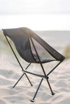 NOMAD® Campingstoel Compact | Ultra Lichtgewicht | Gemakkelijk Meenemen | Supersterk | Comfortabel | Snel Op Te Zetten -Campingwinkel 810x1200
